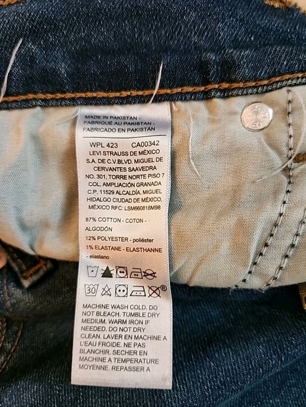 Levi Strauss Signature Women's Vintage High Rise Straight Jeans Size 2/26 - Picture 6 of 9